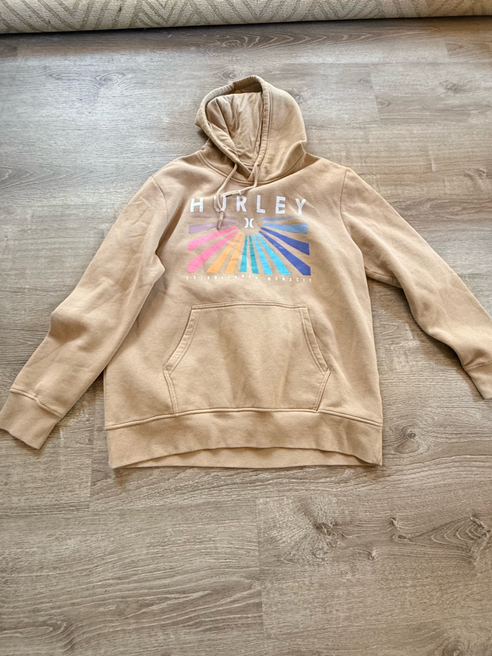 Hurley adult Tan Hoodie with Multicolor Sunburst Graphic